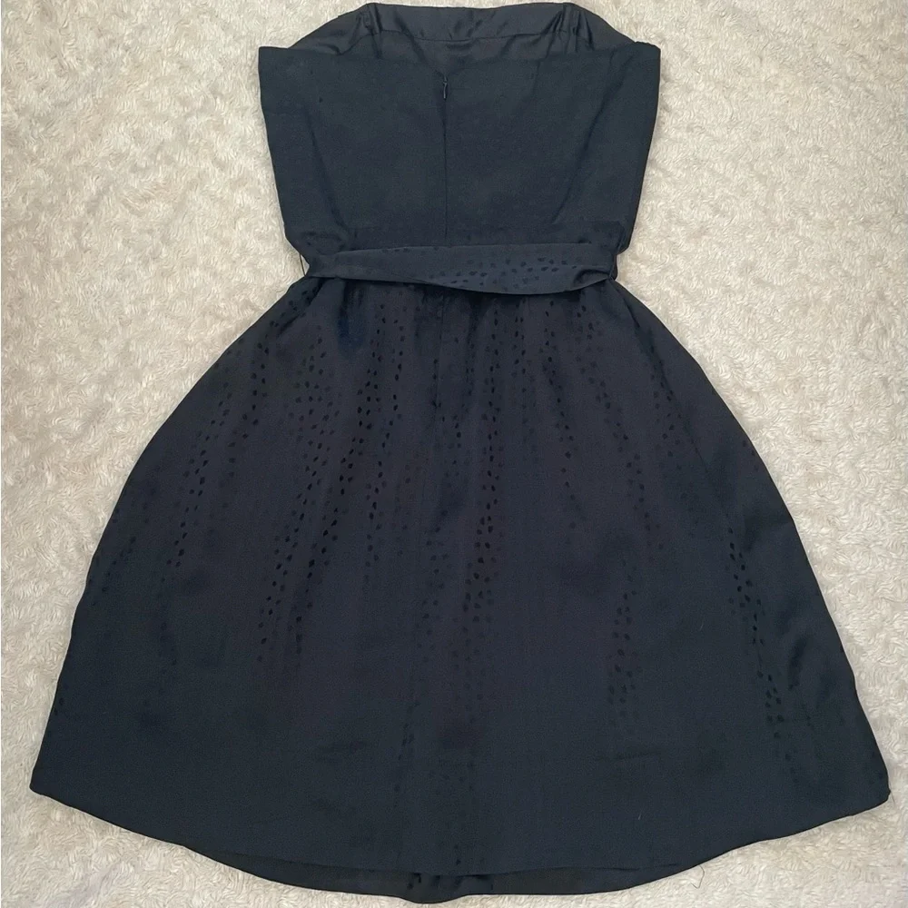 Beautiful Black Silk Strapless Dress by White House Black Market, Size 6 - Picture 5 of 8